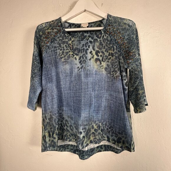Chico’s Womens Albany Crochet Studded Shoulder Top Size 1 Blue Cheetah Casual - Picture 1 of 8